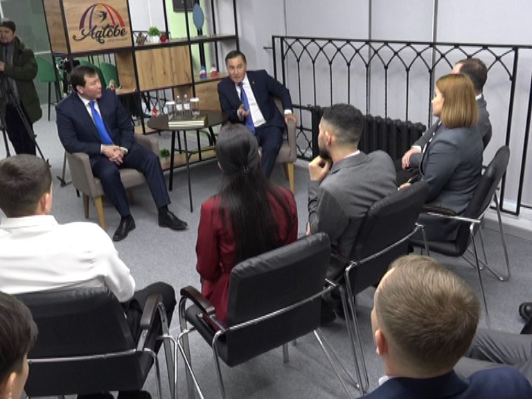 коворкинг4.jpg коворкинг4.jpg
